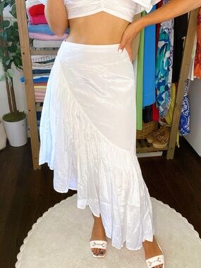 ABERCROMBIE & FITCH White Satin High Rise Ruffle Asymmetric Midi Skirt! 🤍